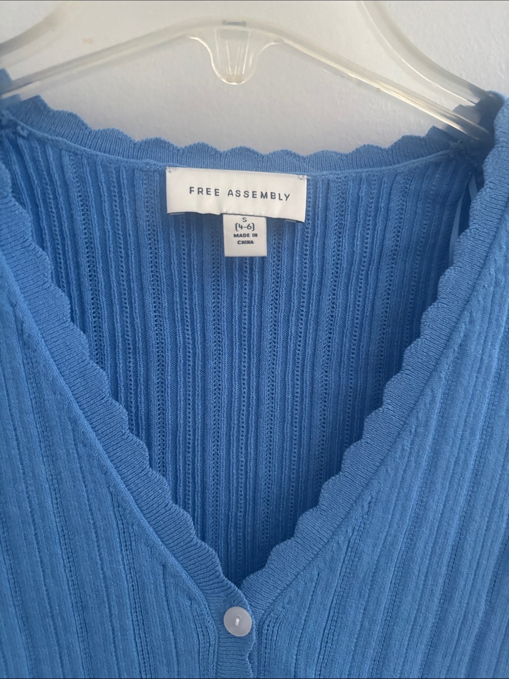 Free Assembly Sky Blue Ribbed V-Neck Button Cardigan - Picture 2 of 4